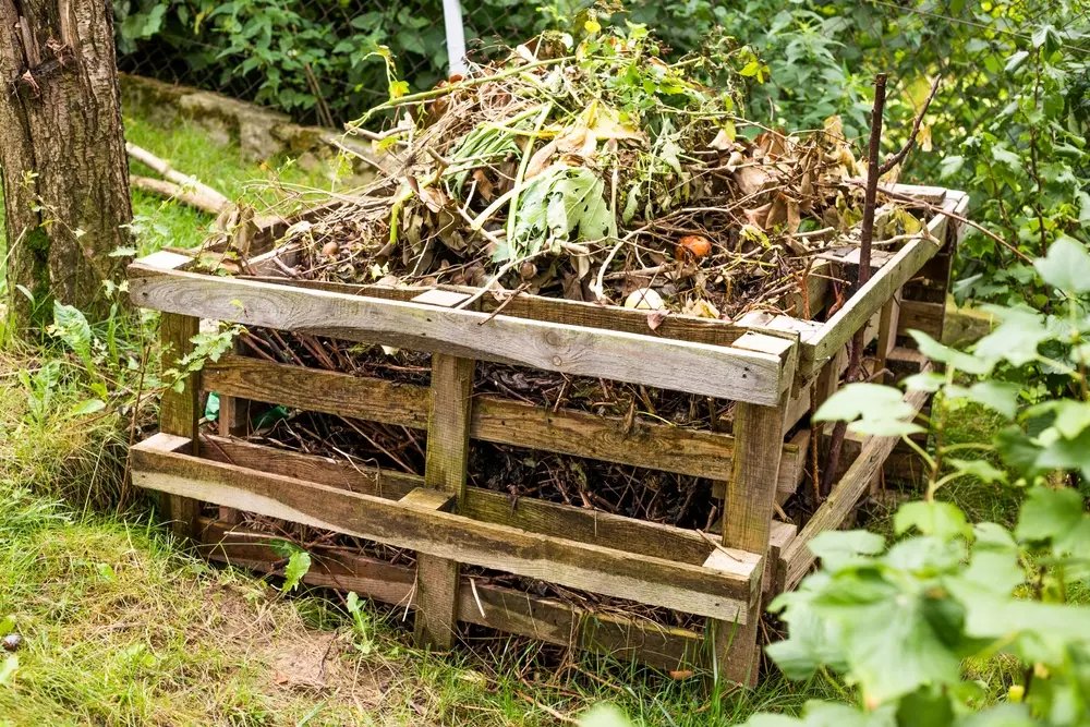  Outdoor Composting Bins - Red / Outdoor Composting